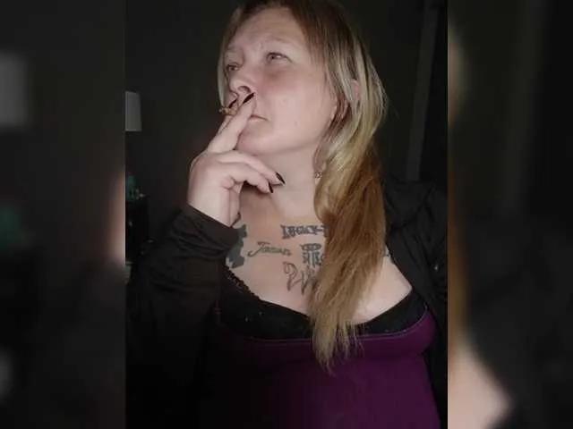 Adelaideskyy — Voyeurism,  wetter the better..p on my ass, a girl suckingmy tatas, domination,  thinking about you jerking it to me , open minded a must! Hmu
..u won't regret it
