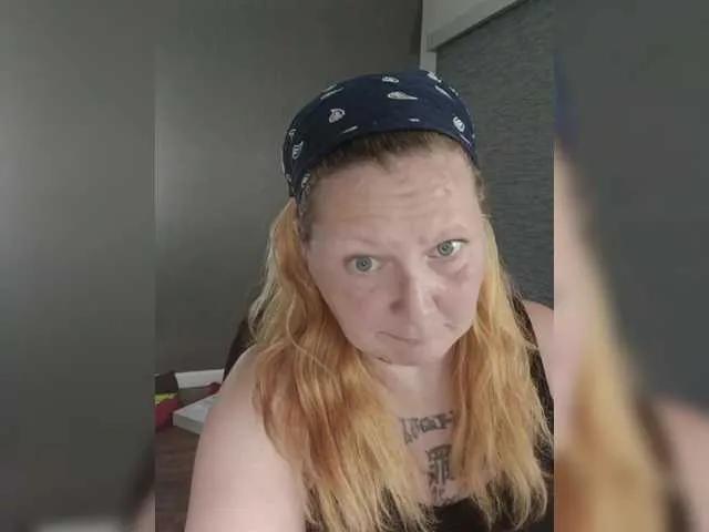 Adelaideskyy — Voyeurism,  wetter the better..p on my ass, a girl suckingmy tatas, domination,  thinking about you jerking it to me , open minded a must! Hmu
..u won't regret it