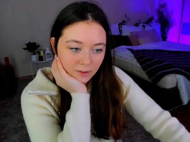 AlluringLookk — Freechat on BongaCams