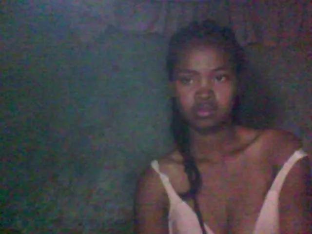 Allycha1 on BongaCams