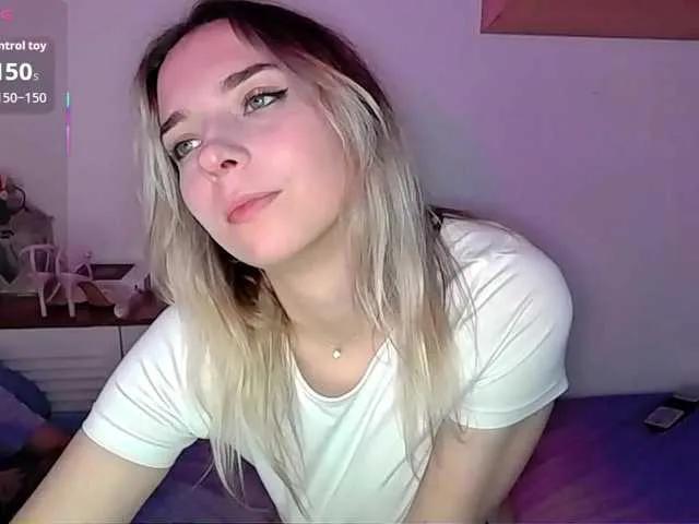Almondmilka — Freechat on BongaCams