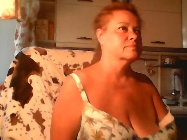 AlyaBest777 on BongaCams 