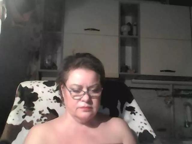 AlyaBest777 on BongaCams 