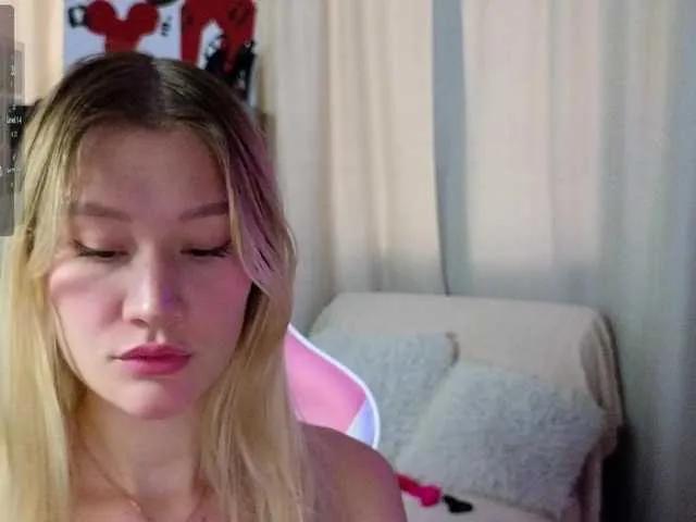 AnnaNolan on BongaCams 