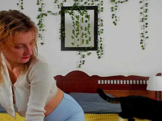 Ariana-Sunset on BongaCams 