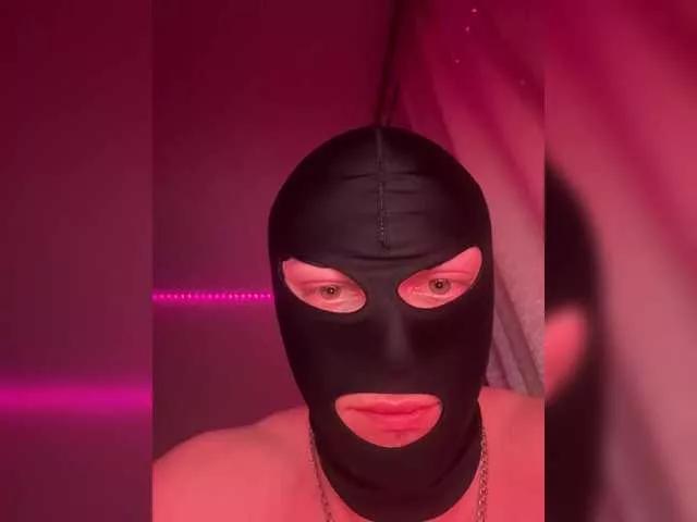 Bella-Oskar on BongaCams 