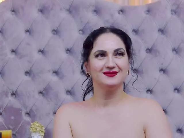 CassidyVelvet — I appreciate excellent, kind people with a beautiful, open mind who like to discover every realm of this life.