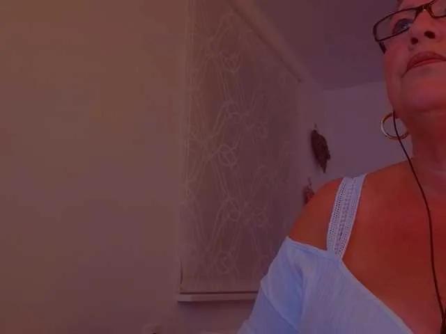 Connyat99 — Freechat on BongaCams