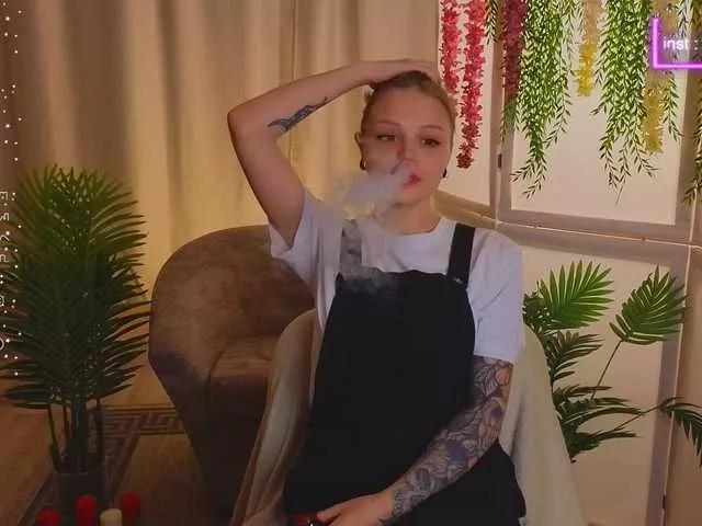 DanaCuteee on BongaCams 