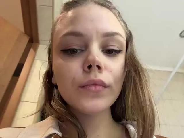 DanaCuteee on BongaCams 