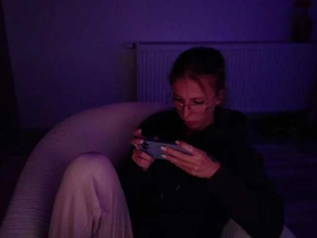 DiddySweet1 on BongaCams 