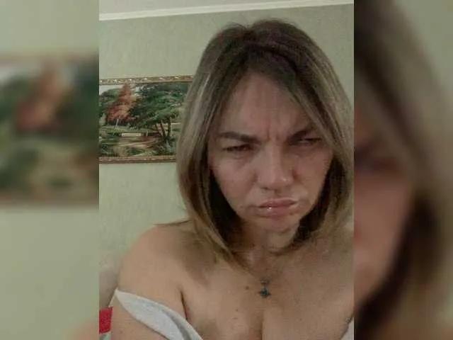 Ella-Pearlie — Freechat on BongaCams