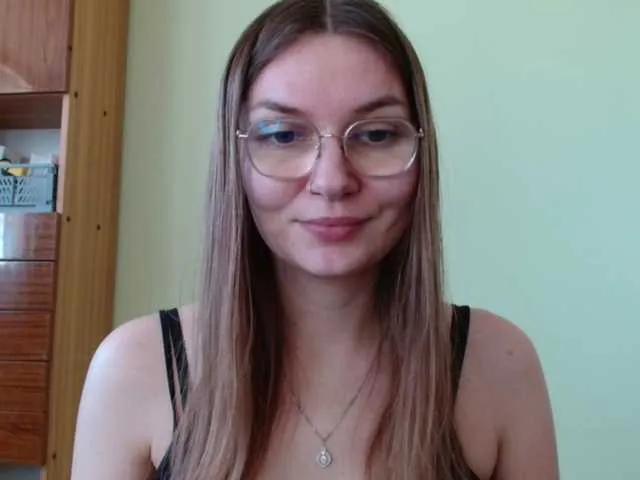 Ellyxcute — I'm young, sweet and innocent on the outside, wild, open-minded and passionate on the inside. I'm like a box of chocolates: you know what's inside the box, but you don't know what flavours you'll find inside the chocolate candy. See me in free chat,...