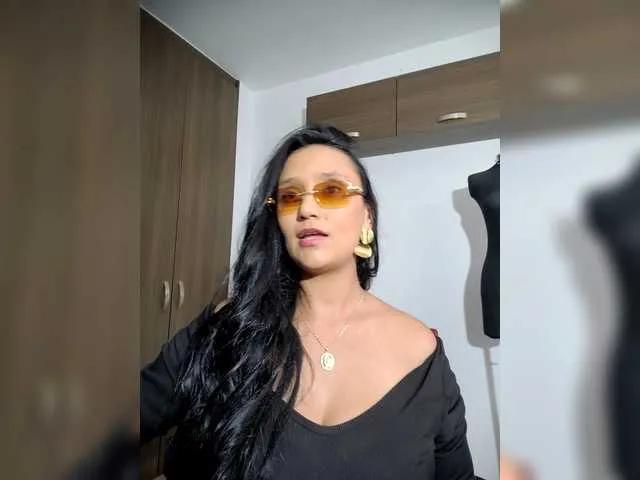 Emeraldgem on BongaCams 