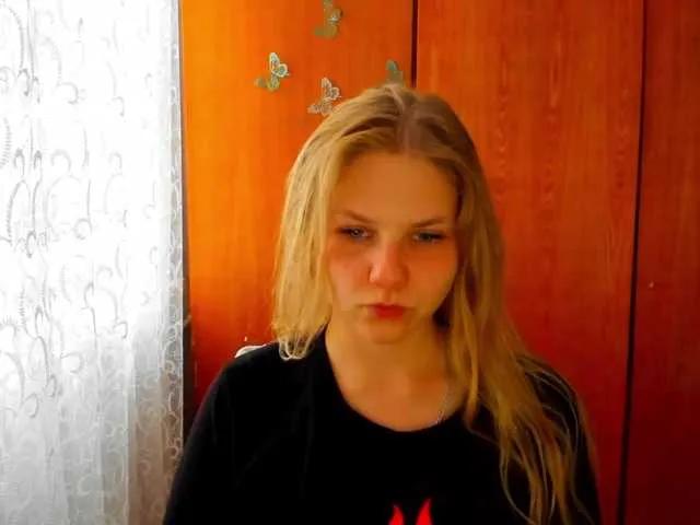 Emma-Frizea on BongaCams 