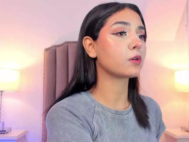 Emma-Torres1 on BongaCams 