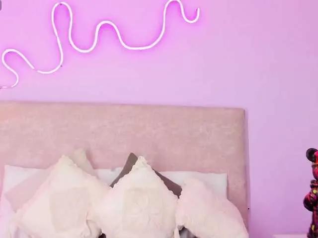 EmmaRae149 on BongaCams 