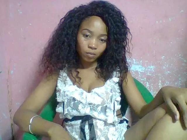 Estelahh — Freechat on BongaCams