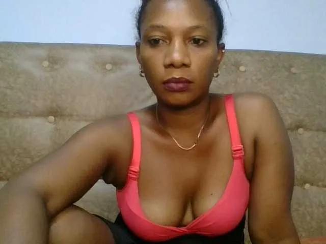 Faozia — Freechat on BongaCams