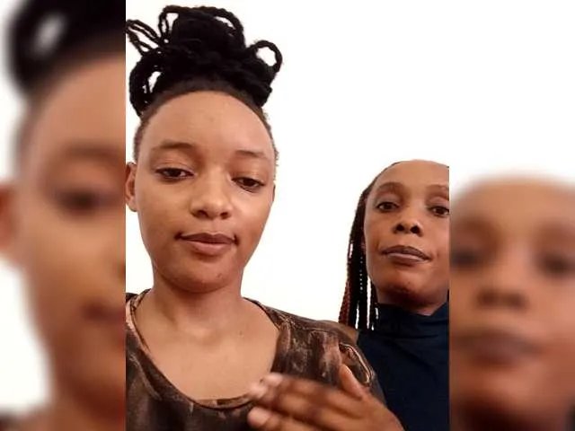 Freakyqueens — sloopy kissing. lets get nasty love