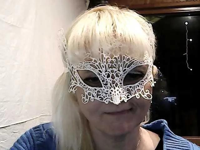 Iinna — Freechat on BongaCams