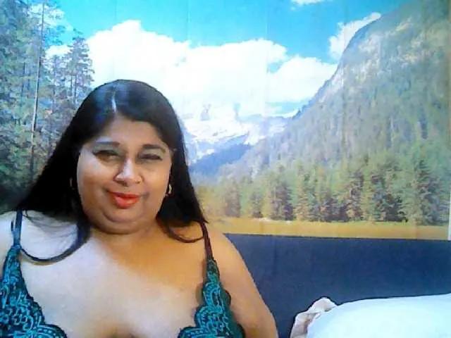indianhoney — buzzing my pussy