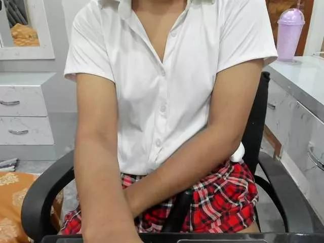 Indiankitty11 on BongaCams 