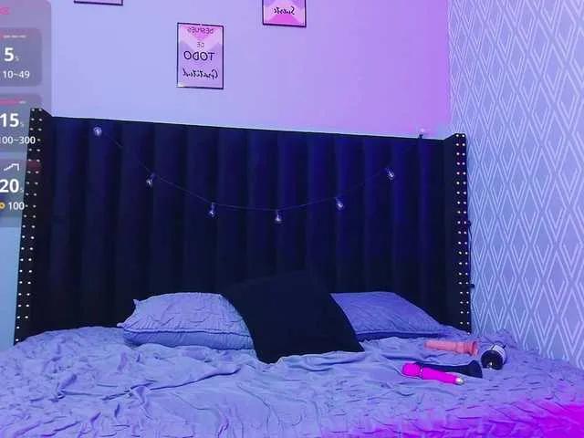 innocenthazel on BongaCams 