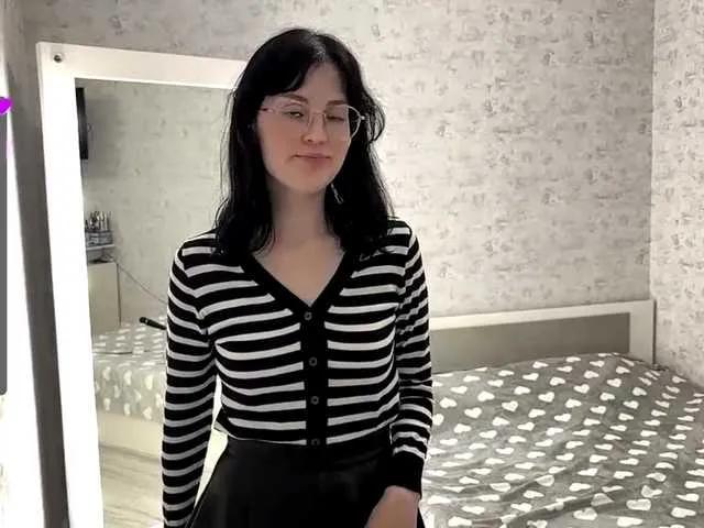 KittyNolick — Confident and respectful people

Good sense of humor and fun energy

Playfulness, teasing, and nice compliments

Open-mindedness and curiosity

A little bit of mystery and passion