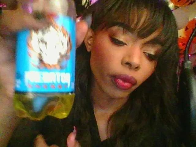 Lilianjackson — The toys when they vibrate it makes me so horny and wet.
When a guy suprises me by tipping and I get the buzz that turns me on