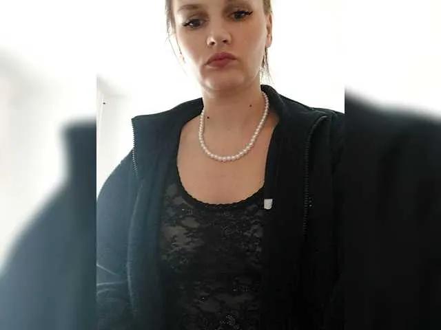 LisaLovHoney — I love the attention and care of real men!