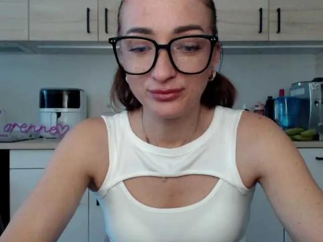 LorennePlay — I love flirty conversations, dressing up in cute outfits, and exploring new fantasies. Late-night chats, a little spoiling, and keeping things exciting always make me smile!