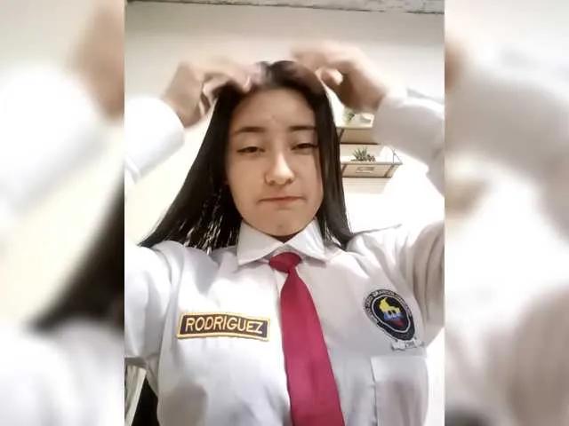 Marcela-5 — Que me toquen el cuello