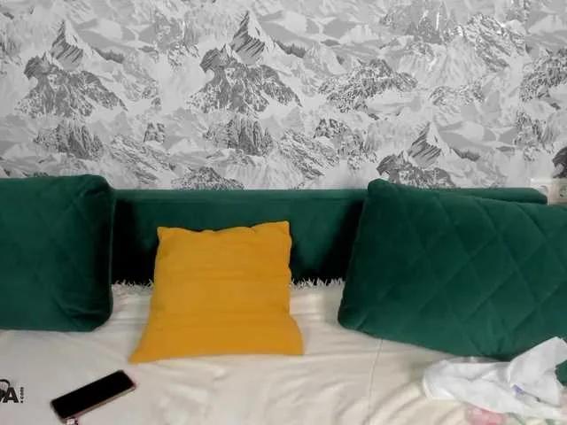 Mary-Xextra on BongaCams