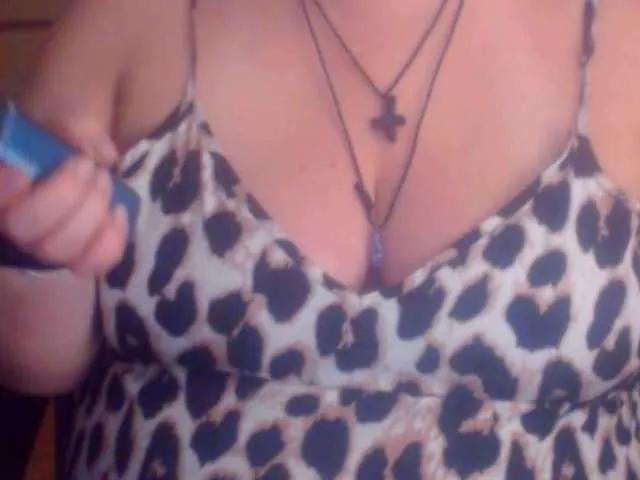 mayalove4u — i'm turned on by obedience, confidence, and a sharp mind that knows when to surrender. teasing glances, slow build-ups, and whispered fantasies make me melt. i crave control, chemistry, and someone who knows how to follow my lead while keeping eye...