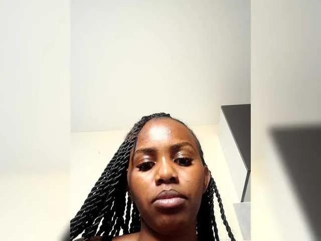Miladoll on BongaCams