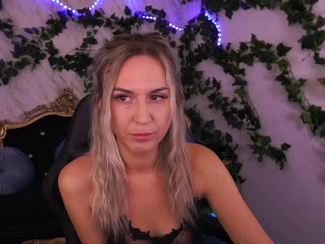 MollyWild — Freechat on BongaCams