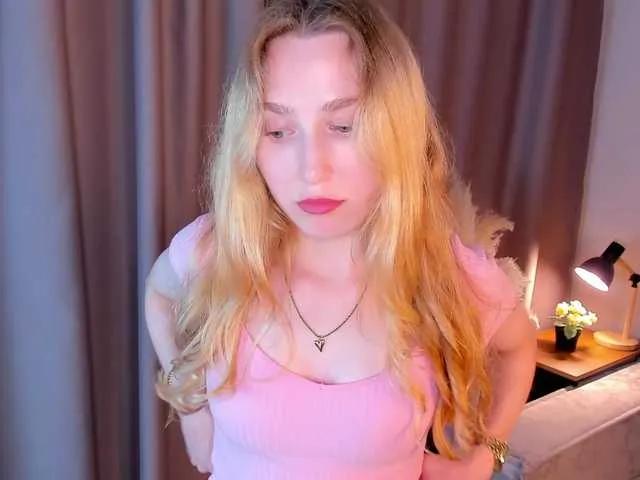 MonikaGreens on BongaCams