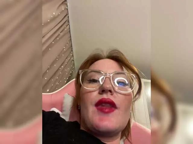 NauryXLoversz — I adore smart and passionate men, hot whisper in my ear, slight bites and tender kisses