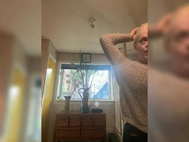 Oyzterpearl on BongaCams