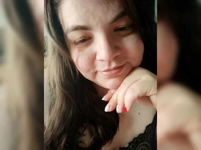 SweetAndCurvy — Freechat on BongaCams