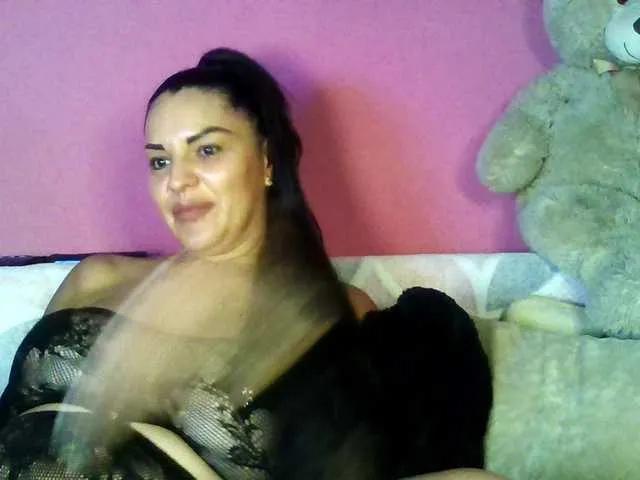 ValentinaVale — That you warm me up with vibrations, to see you on cam for more pleasure, to indulge our fantasies and our desires of the moment without restraint. *** That you warm me up with vibrations, to see you on cam for more pleasure, to indulge our fantasies...