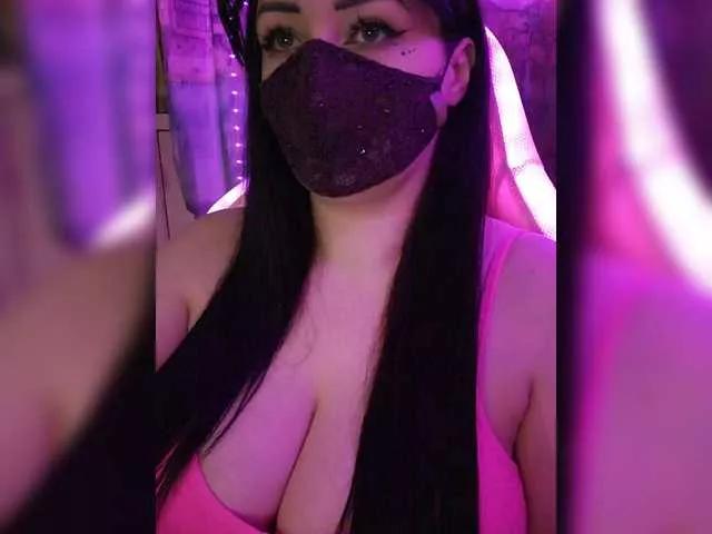 YennSI on BongaCams 
