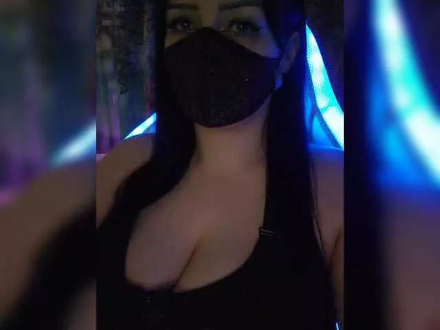 YennSI on BongaCams 