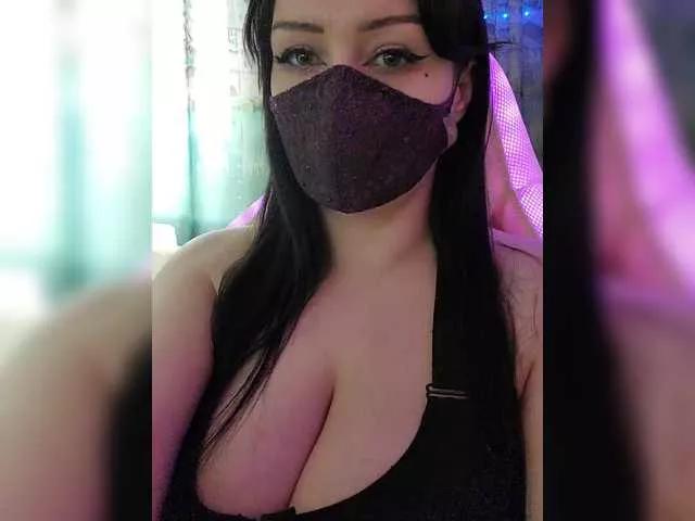 YennSI on BongaCams 