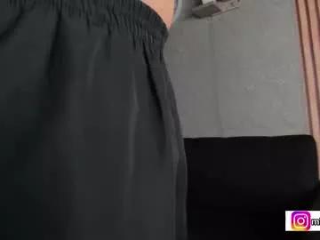 _e_m_m_a_1 on Chaturbate 
