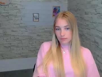 _snow_queen__ on Chaturbate