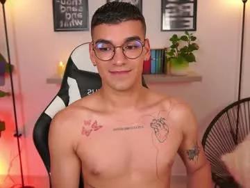 alanjames_x on Chaturbate 