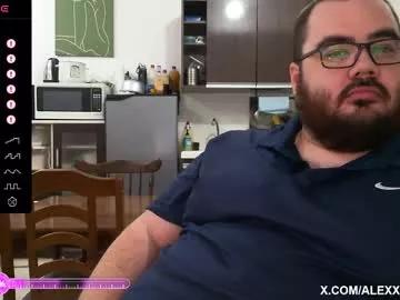 alexxxbear on Chaturbate
