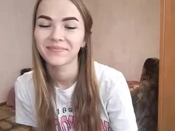 allegraschroeter — Goal  Lift up my top and show my bra>_< I'm Anna, your new favorite person here!  #shy #18 #new #young #bigboobs [91 tokens remaining]